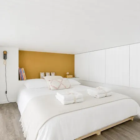 Artist's Loft - Bastille